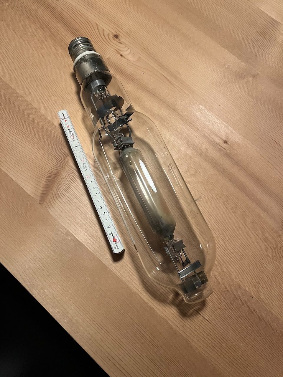 Lampade: RADIUM Halogen-Metalldampflampe E40 2000W HRI-T – Usato da Luzern venduto da aschi89 1