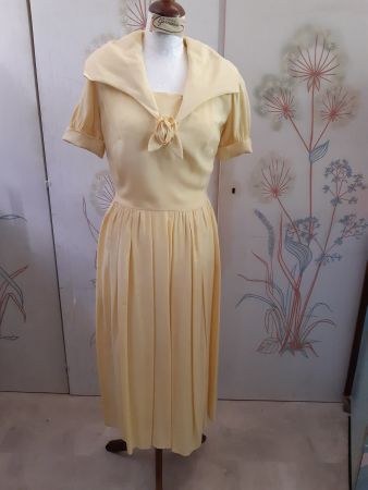 Vintage 50er Jahre Kleid mit Kragen in Gelb