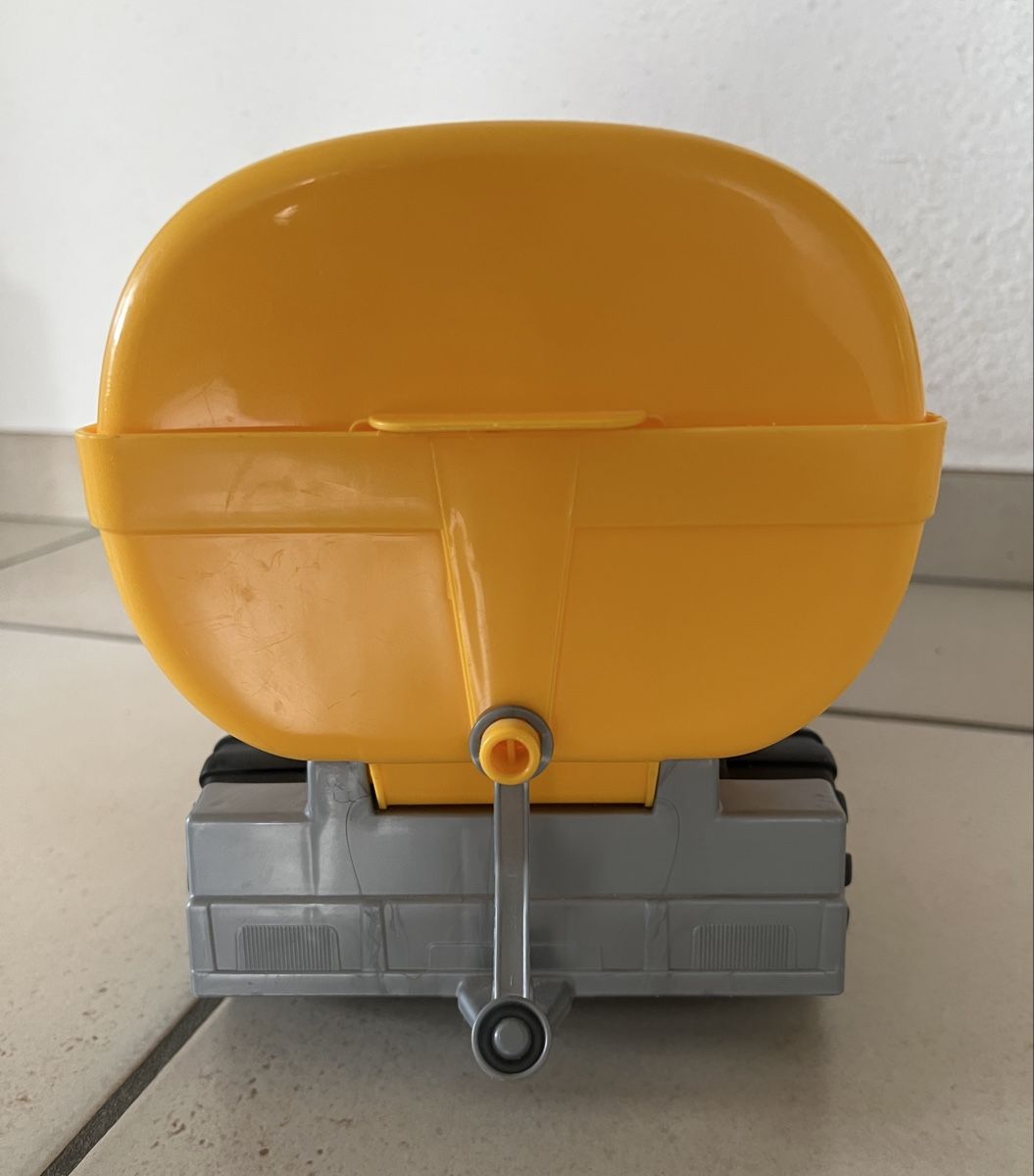 Spielzeuge: Spielzeug Lastwagen mit Kippanhänger – Gebraucht aus Büttikon AG von Jahacymipa.01 3