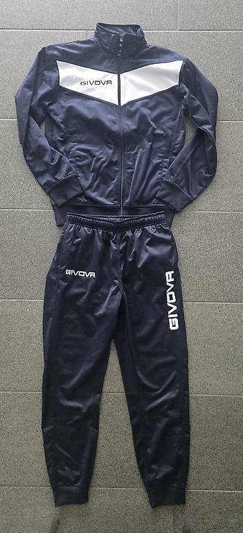 Anzüge, Sport- & Funktionsanzüge: Givova Trainer Grösse S – Neu und originalverpackt aus Seuzach von Ori7