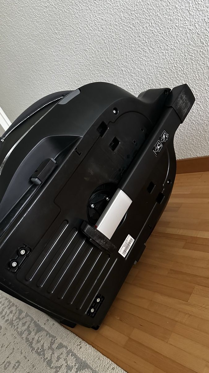 Britax Römer Seggiolini per auto: Britax Römer Dualfix M Plus Kindersitz  – Usato da Zürich venduto da KrisZH 9