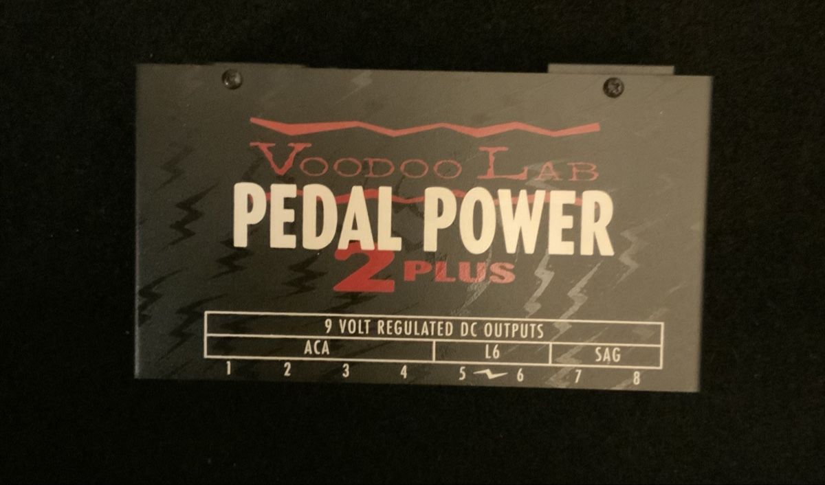 Instruments de musique: Voodoo Lab Pedal Power 2 Plus – D'occasion à Ballens par _ah_jd7m