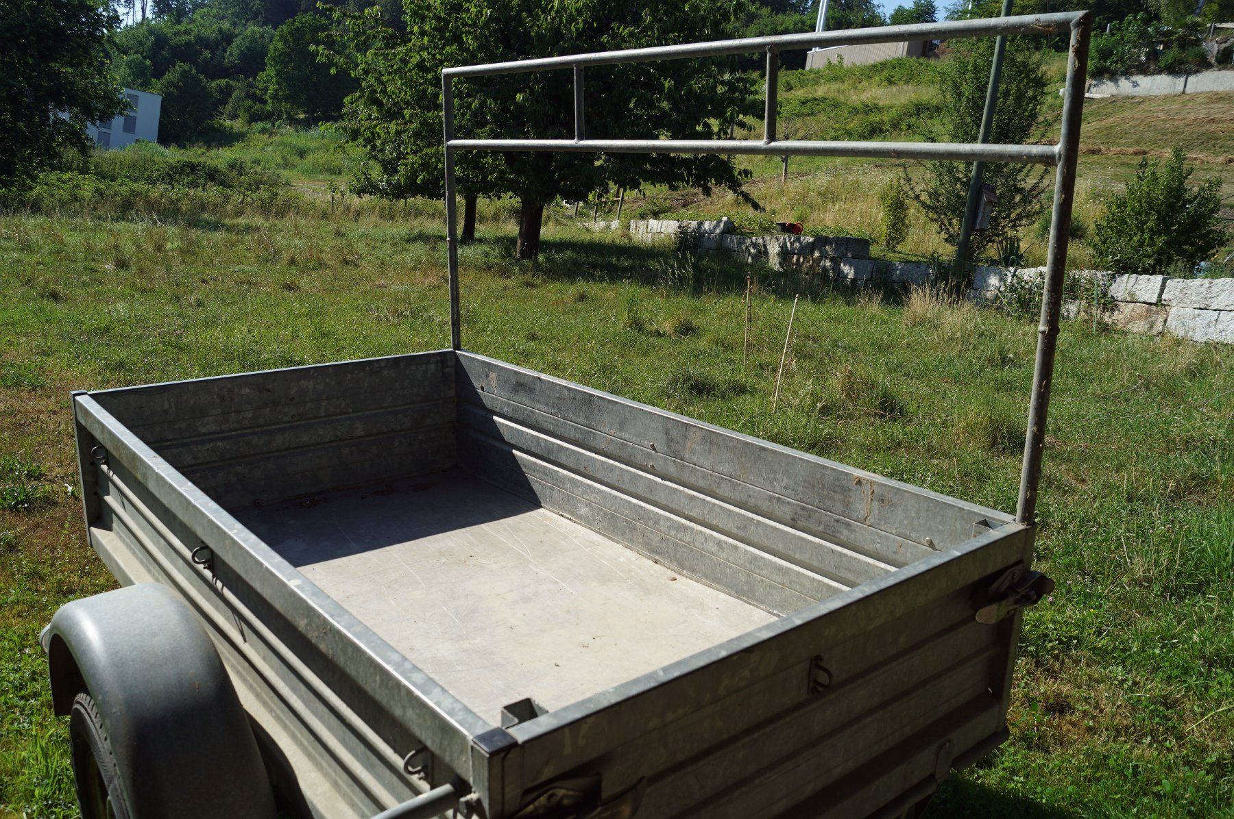 Pongratz Rimorchi: Pongratz SA 800 – Usato da Safnern venduto da Wasserfaen 1