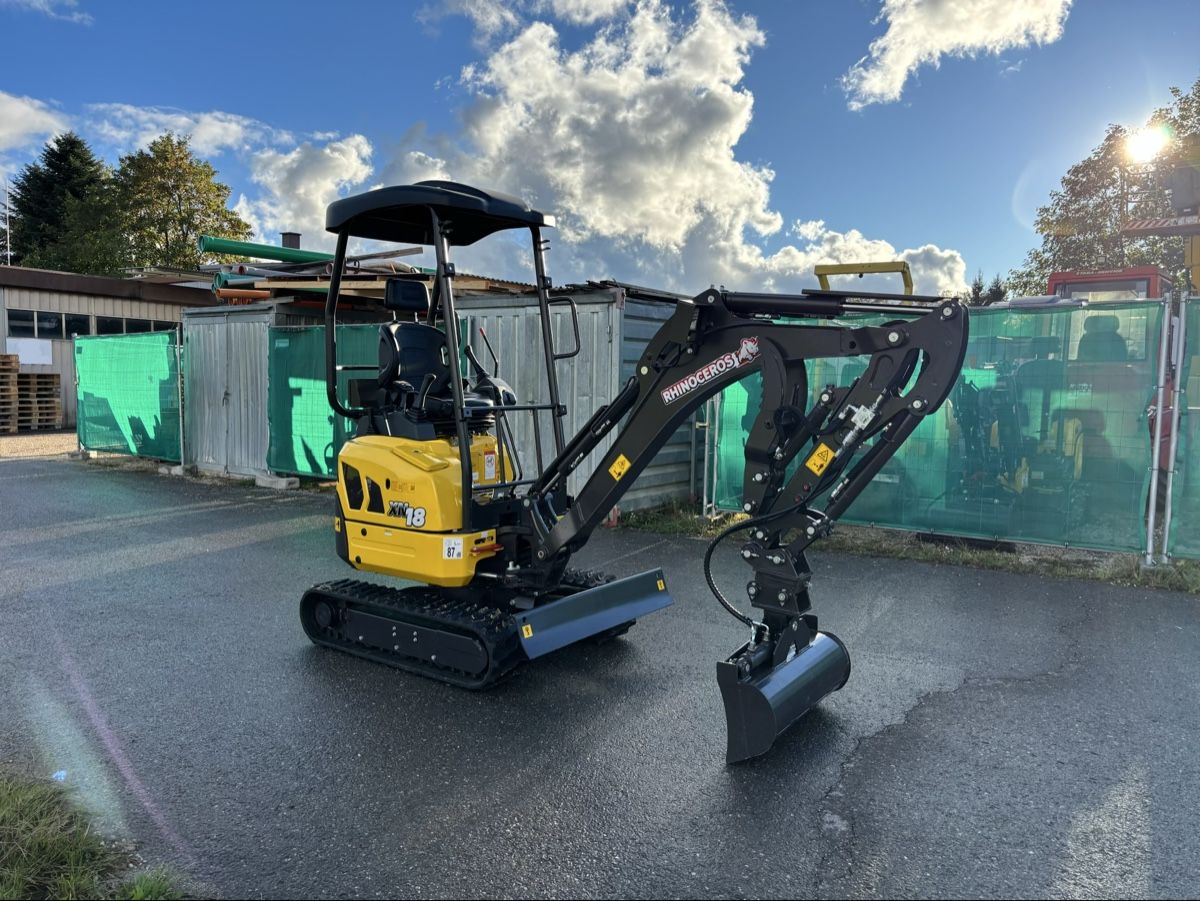 Excavateurs: Bagger 1,8t / XN18 – D'occasion à Courgevaux par Querly 1