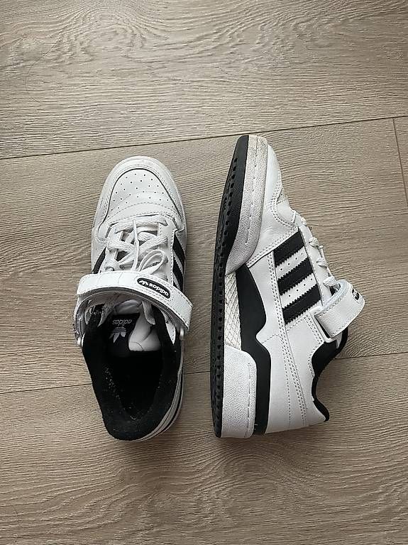Damenschuhe: Adidas Forum Low – Gebraucht aus Lucens von lisacc 1