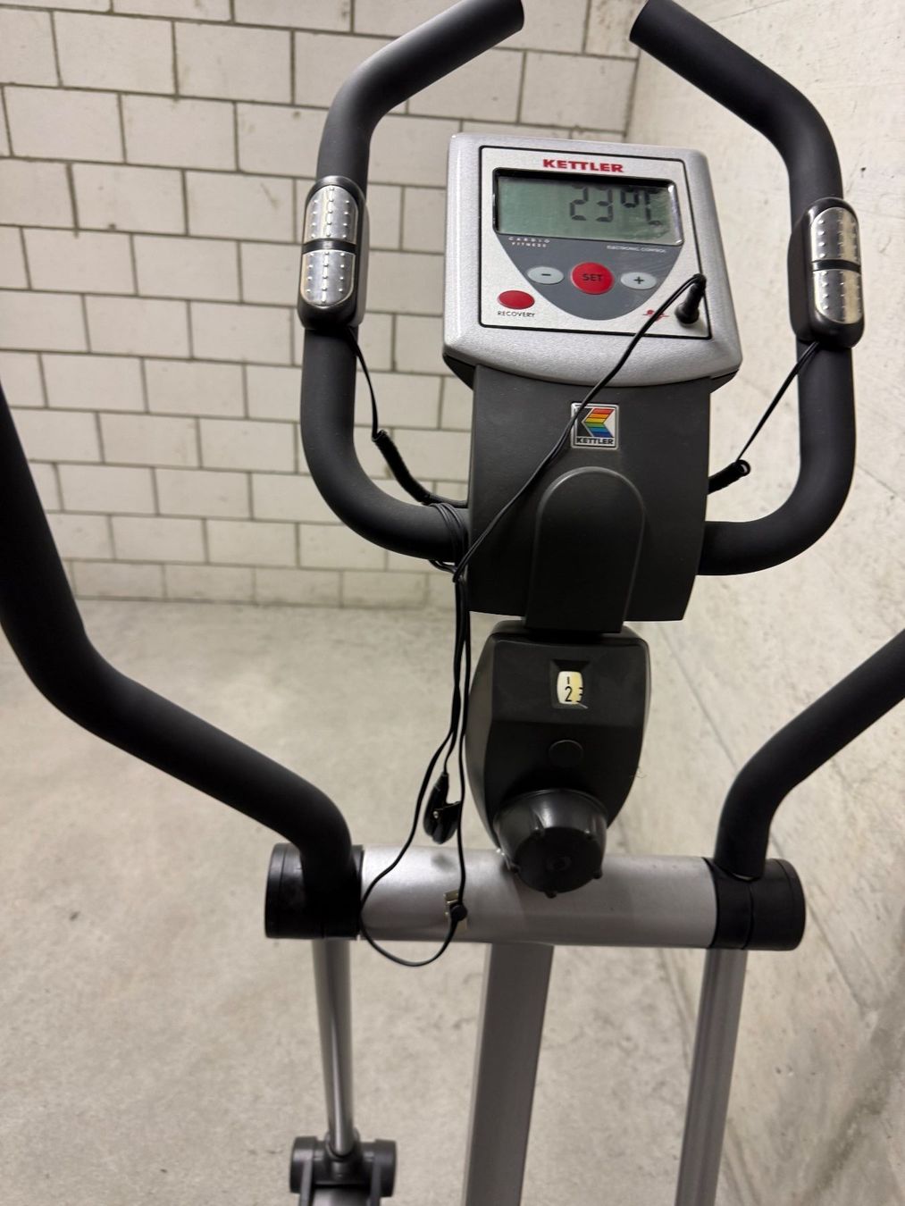 Kettler Hometrainer: KETTLER Cross-Trainer "VITO" – Usato da Dällikon venduto da dahi1 2