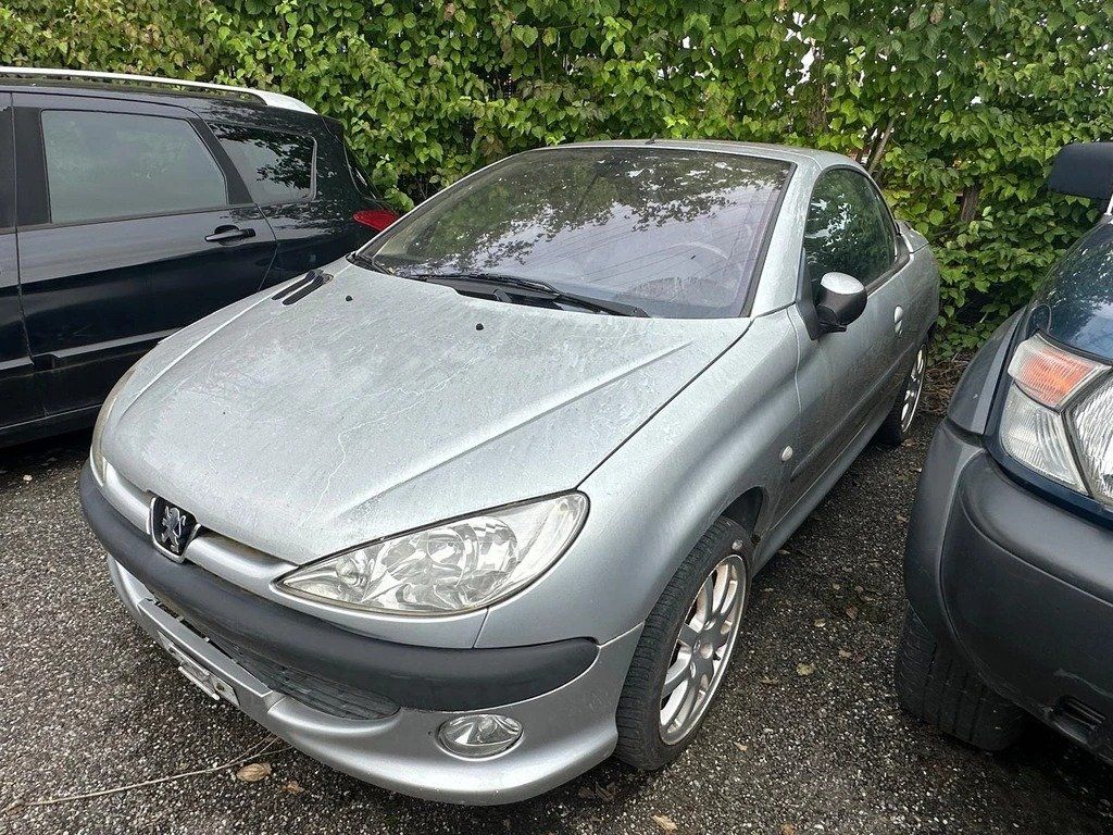 Peugeot Autos: PEUGEOT 206 CC 2.0 16V – Gebraucht aus Oftringen von alourag 2