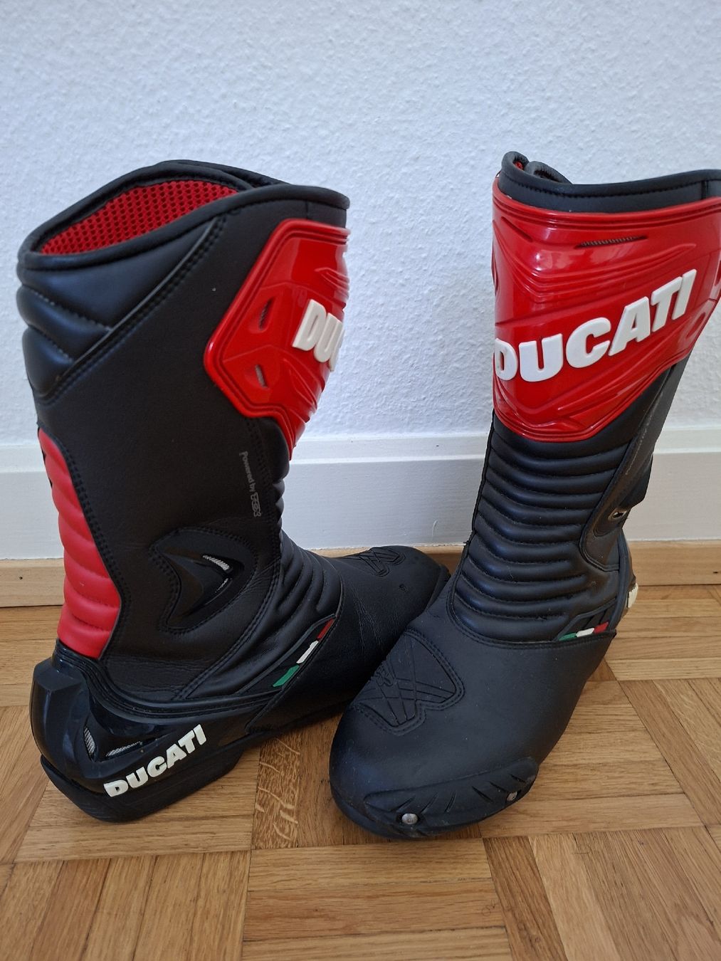 Ducati Herrenschuhe: Bottes de moto Ducati, taille 43, – Gebraucht aus Renens VD von ser_j2fn 1