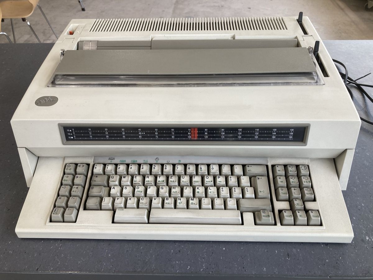 Schreibmaschine IBM 6788 (Defekt) in Grenchen für CHF 1 – nur Abholung ...