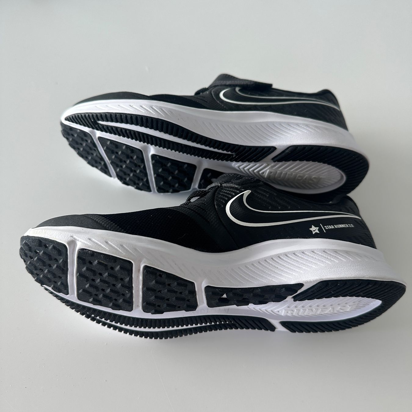 Nike Schuhe für Jungen: NIKE STAR Runner 2.0 – Neu (gemäss Beschreibung) aus Sattel von oat_6btk 1