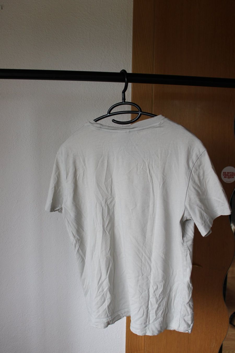 H&M T-shirt: T-Shirt beige – Usato da Hombrechtikon venduto da lehnerrr 2