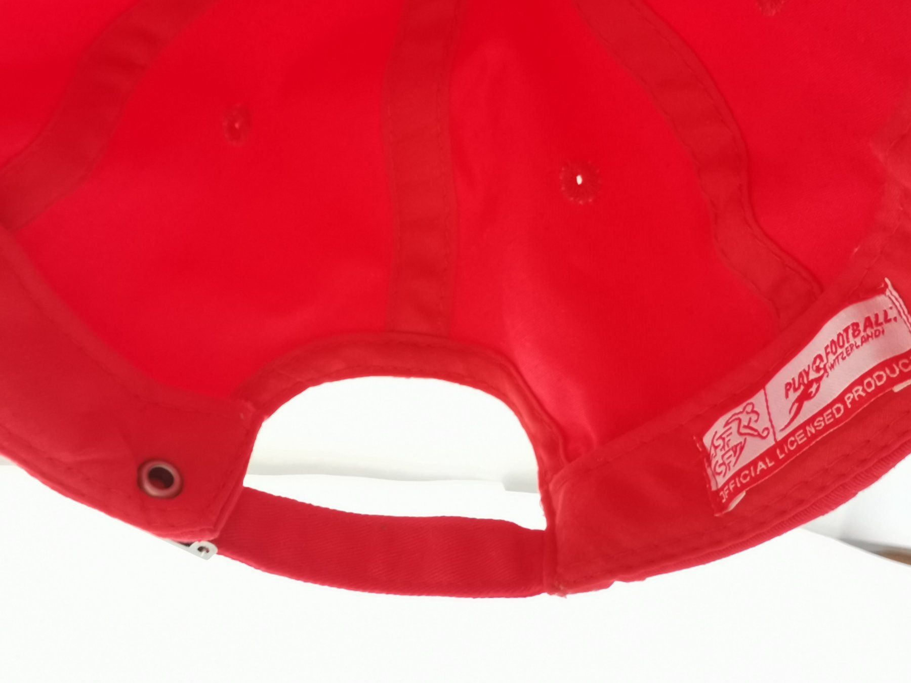 Chapeaux, bonnets & casquettes: Schweizer Kappe des SFV/ASF – D'occasion à Allschwil par H0-Bahner 8