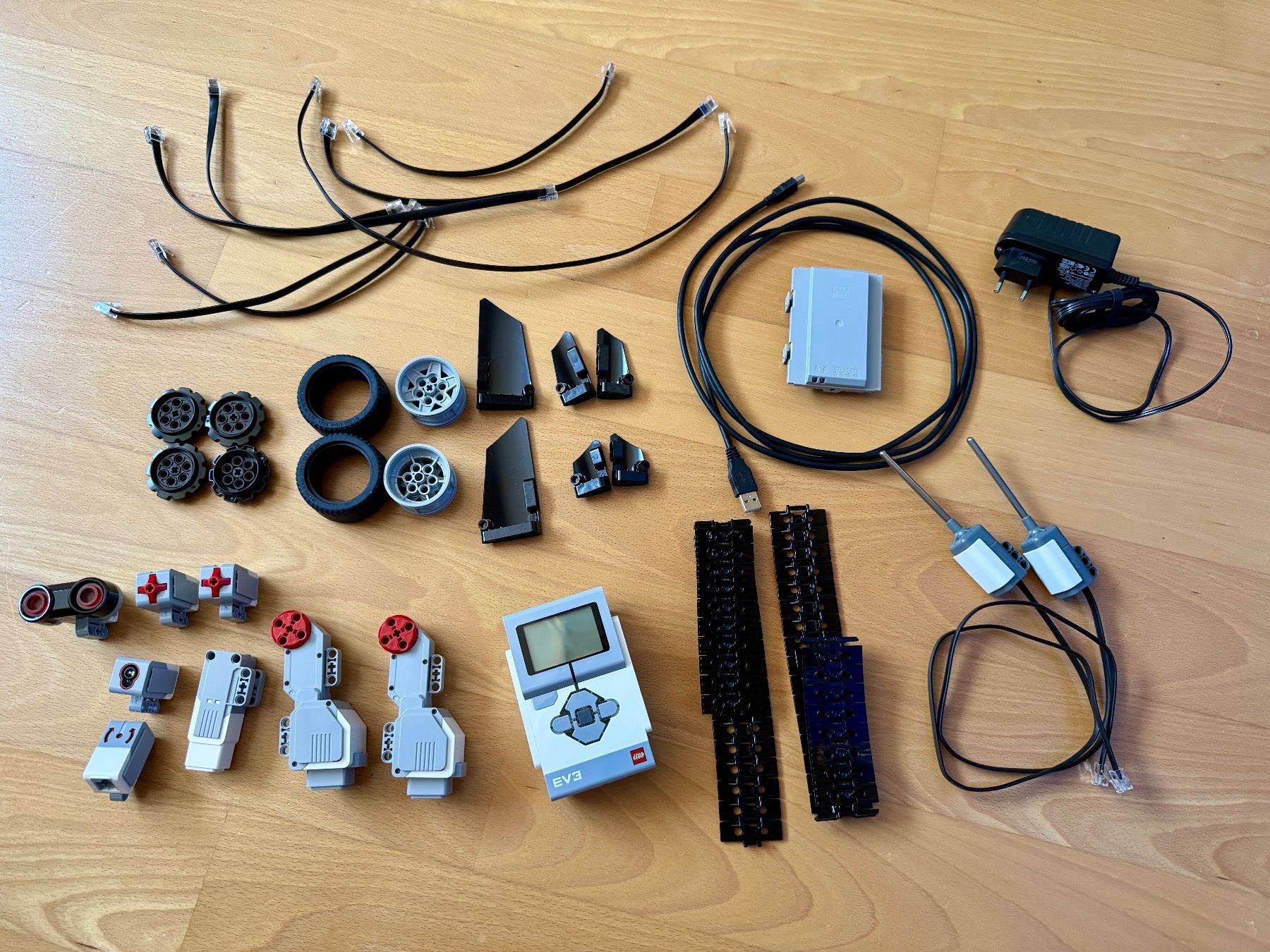 Lego Kit di costruzioni: LEGO Mindstorms EV3 Core Set 45544 mit Akku Pack – Usato da Dinhard venduto da Knorg 3