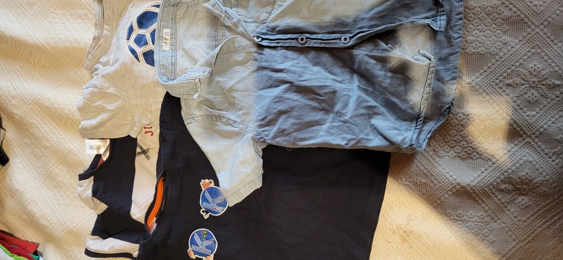Camicie, T-shirt & Polo: Junge tshirt paket – Usato da Kienberg venduto da kajat 1