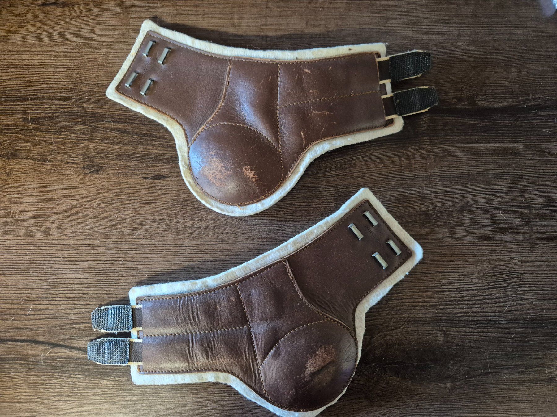 Gamaschen & Bandagen: Leder Streichkappen Full – Gebraucht aus Meggen von Orrinka20