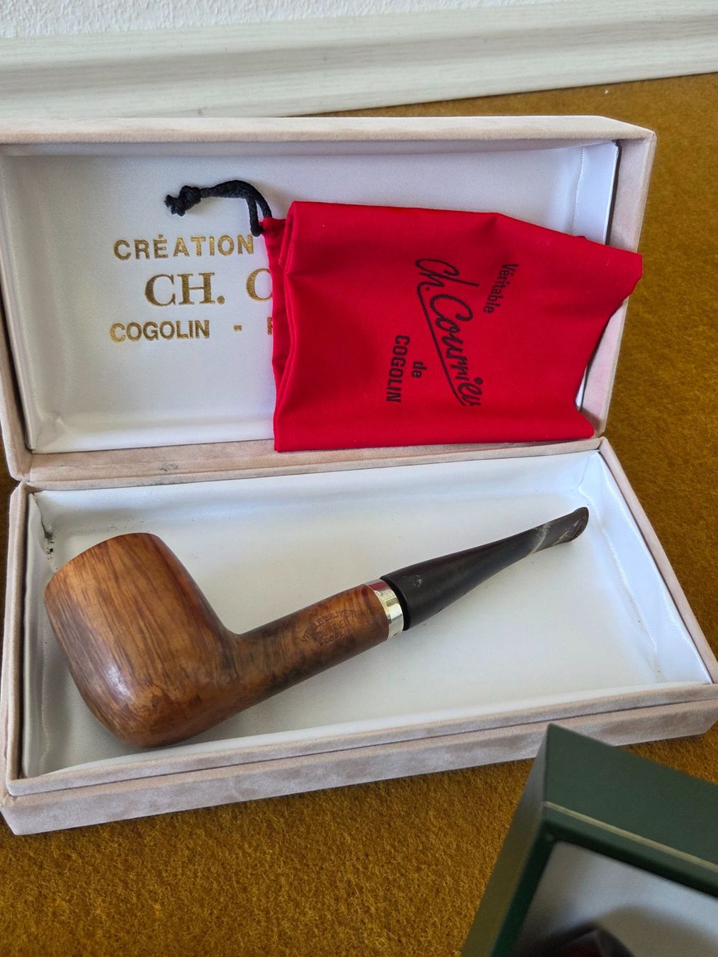 Pipe & Accessori: 4 Pfeifen im Set inkl. -Halter – Usato da Hünenberg venduto da pma_dm5g 2