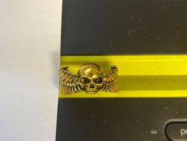 Bague Tête de Mort Ailée Dorée - Taille 69 / 29 -