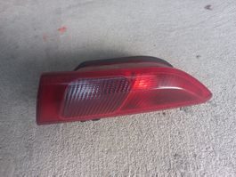 Feu arrière droite intérieur alfa 156 numéro 60620138
