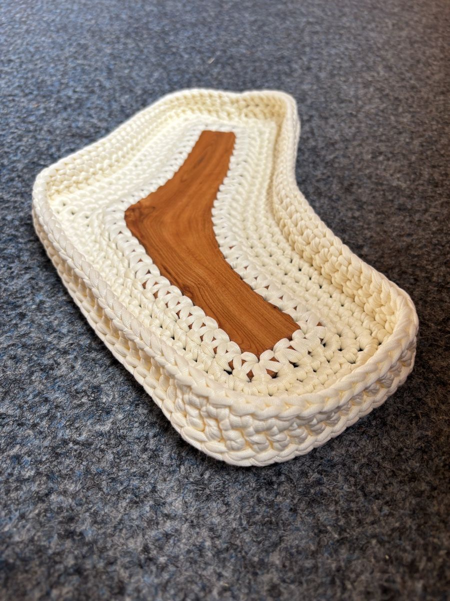 Tutte le decorazioni: Edle Designer Häkel-Schale mit echtem Kirsch-Ast-Holz – Nuovo (secondo la descrizione) da Bichwil venduto da VintaCraftStudio 1