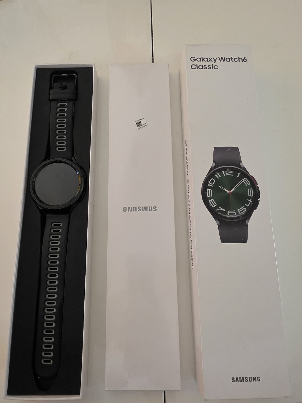 Samsung Smartwatch: SAMSUNG Galaxy Watch6 Classic LTE – D'occasion à Rothrist par sabrini88