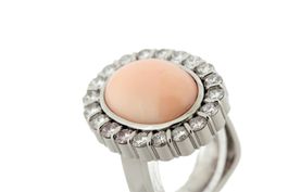 2.0ct Brillant Ring mit Koralle in 18K Weissgold *S1548