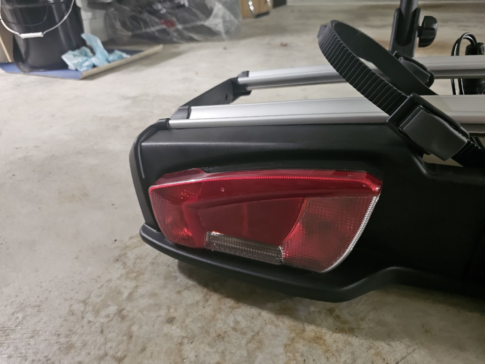 Travi: Thule VeloSpace XT 2 (Modell 938) – Usato da Bergdietikon venduto da Seasnakedivers 6