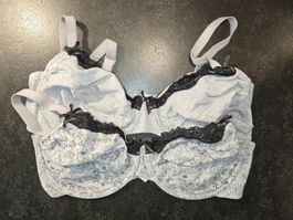 Bpc BHs, Grösse 90D, Grau mit Spitze, 2 Stück, Top!