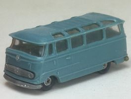 GB1-EKO Mercedes O 319 Bus graublau