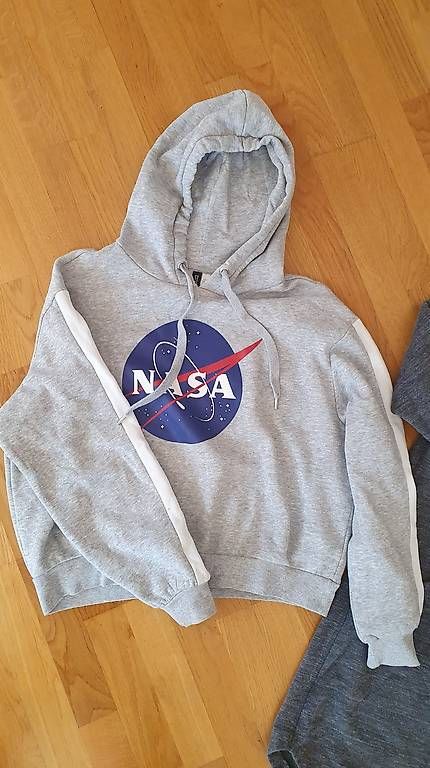 Maglioni & Felpe: Pulli Hoodie und Pulli-Rock Grösse M – Usato da Niederwangen b. Bern venduto da thurncaro 2