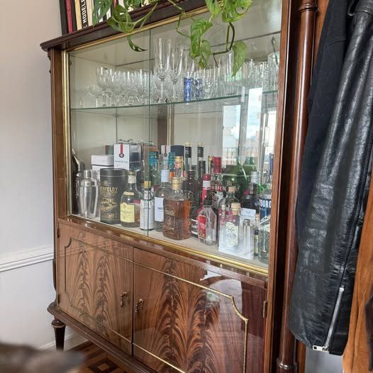 Vetrine: Bar - buffet - vitrine vintage – Usato da VEVEY venduto da prussian_blue