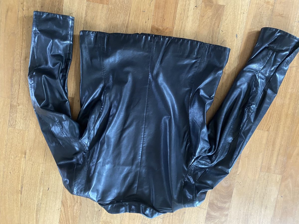 Marc Cain Jacken: Marc Cain Lederjacke Gr. N 4, echtes Lammnappa Leder. – Gebraucht aus Matten b. Interl von Kings-Fashion 2