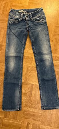 Magnifique paire de Pepe Jeans 26x32