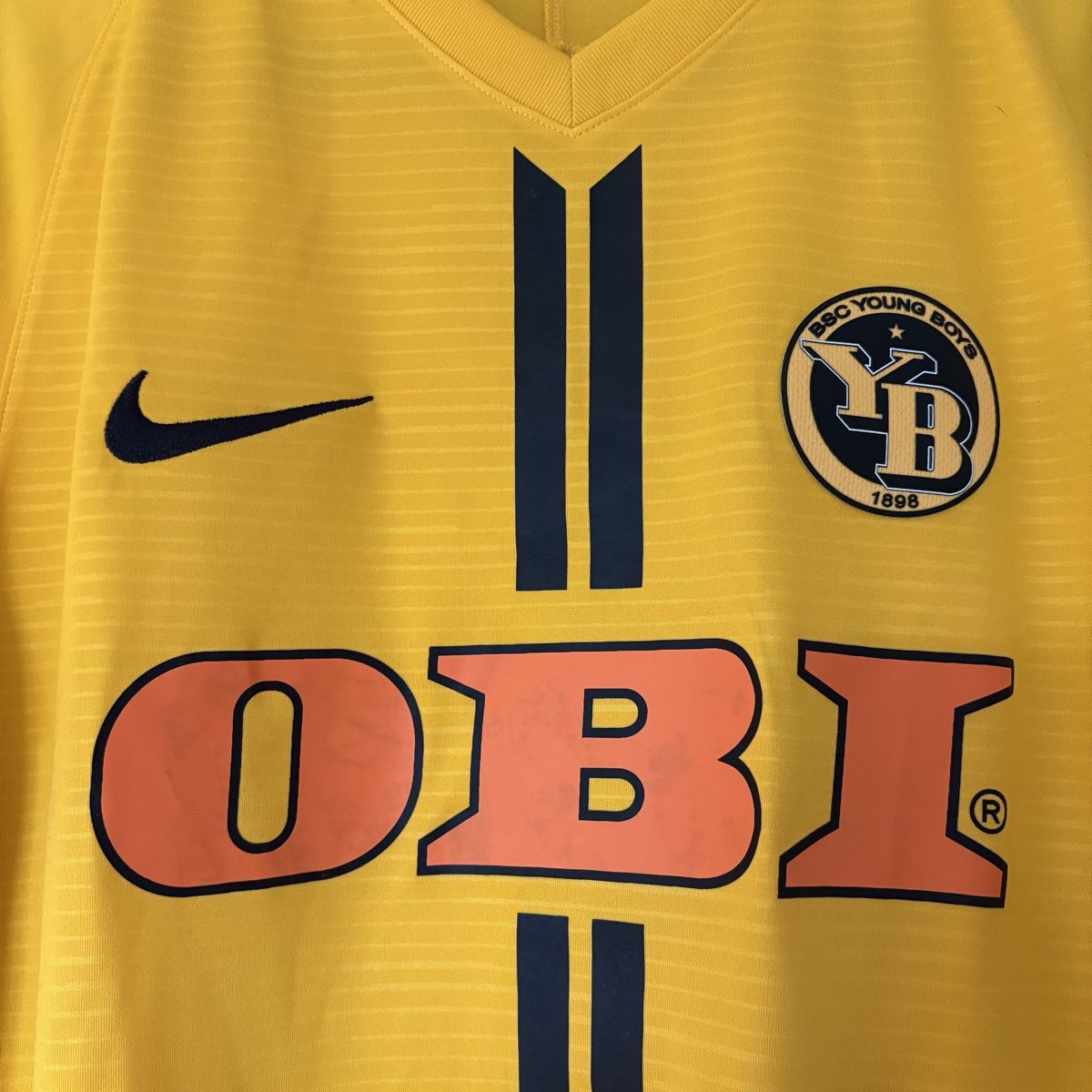 Nike Canottiere & Pantaloni: Bsc Young Boys Trikot Nike – Usato da Winterthur venduto da LaBodega 1