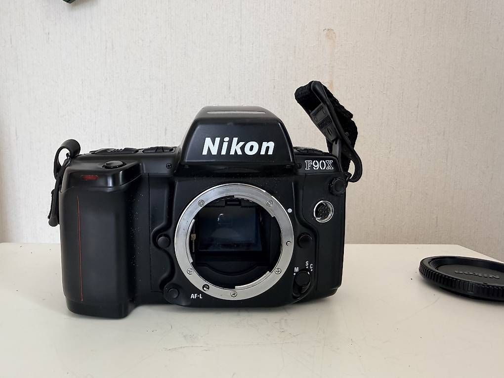 Nikon Fotocamera: Nikon reflex argentique d90x – Usato da Lausanne venduto da fynou 4