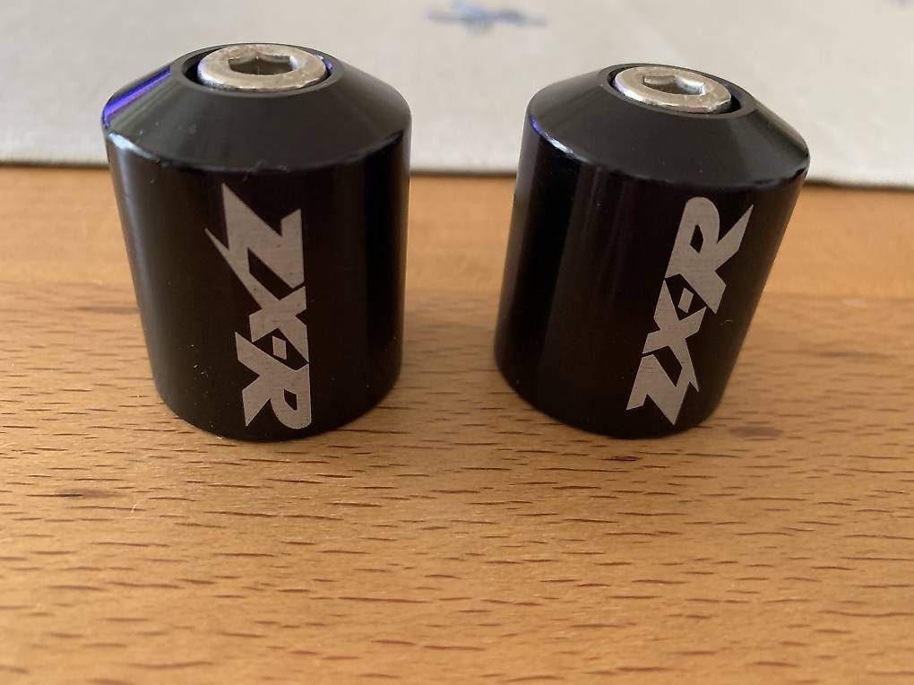 Tutti i ricambio per moto: ZX-R Lenker Gewicht  – Usato da Cham venduto da Zniski