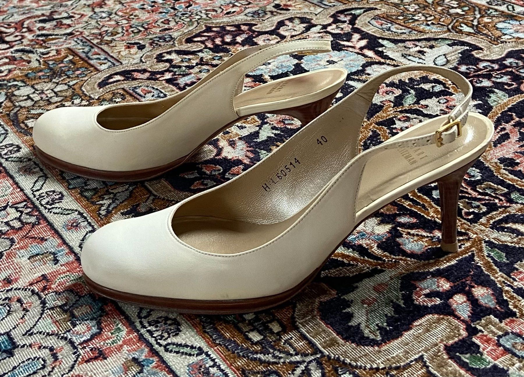 Stuart Weitzman Scarpe da donna: Stuart Weitzman Slingpumps, Elfenbein, Grösse 40, Top! – Nuovo (secondo la descrizione) da Männedorf venduto da hel_9l5y 1