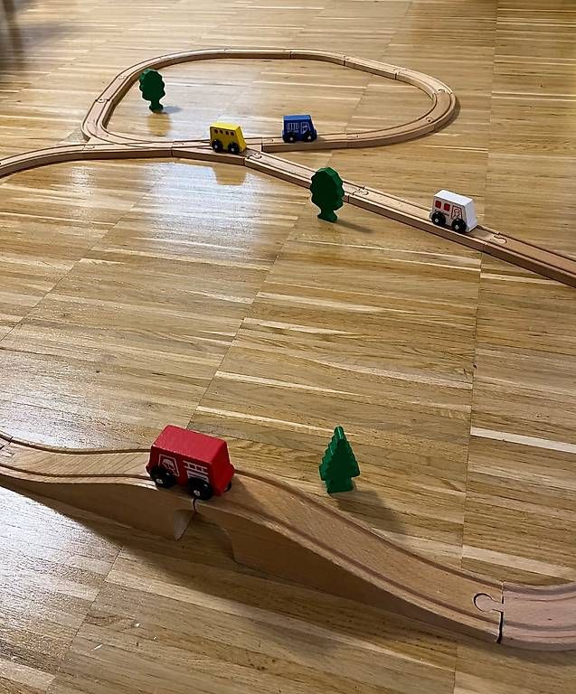 Giocattoli: Holzeisenbahn – Usato da Zürich venduto da Vasil.Petrov 1