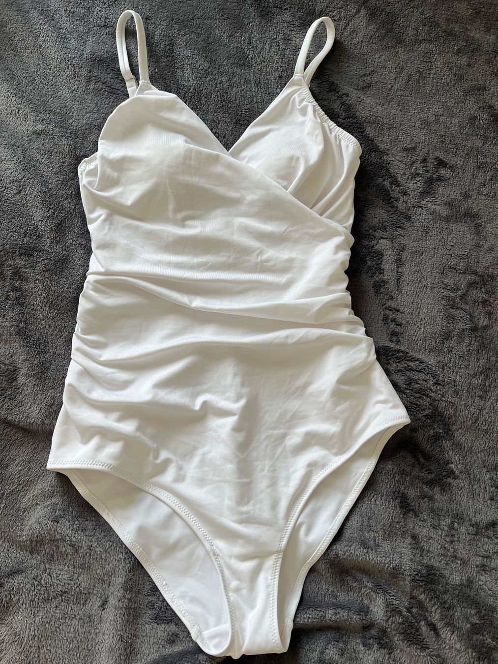 H&M Costumi da bagno & Bikini: Swimsuit new size S – Nuovo (secondo la descrizione) da Chêne-Bougeries venduto da Seetooyoo