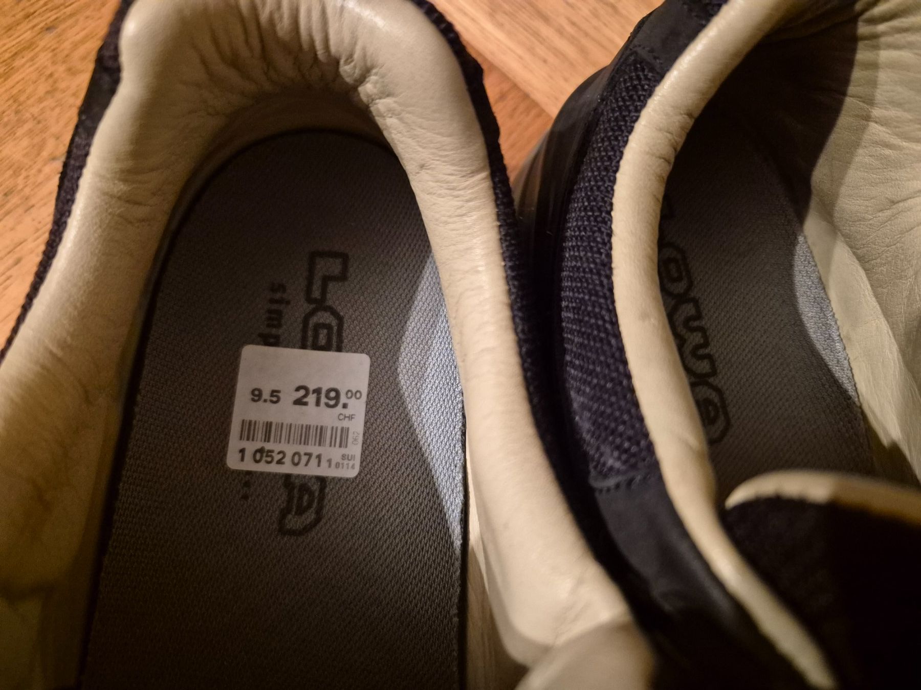 Lowa Herrenschuhe: Wanderschuhe Lowa – Neu (gemäss Beschreibung) aus Kriens von honig01 2