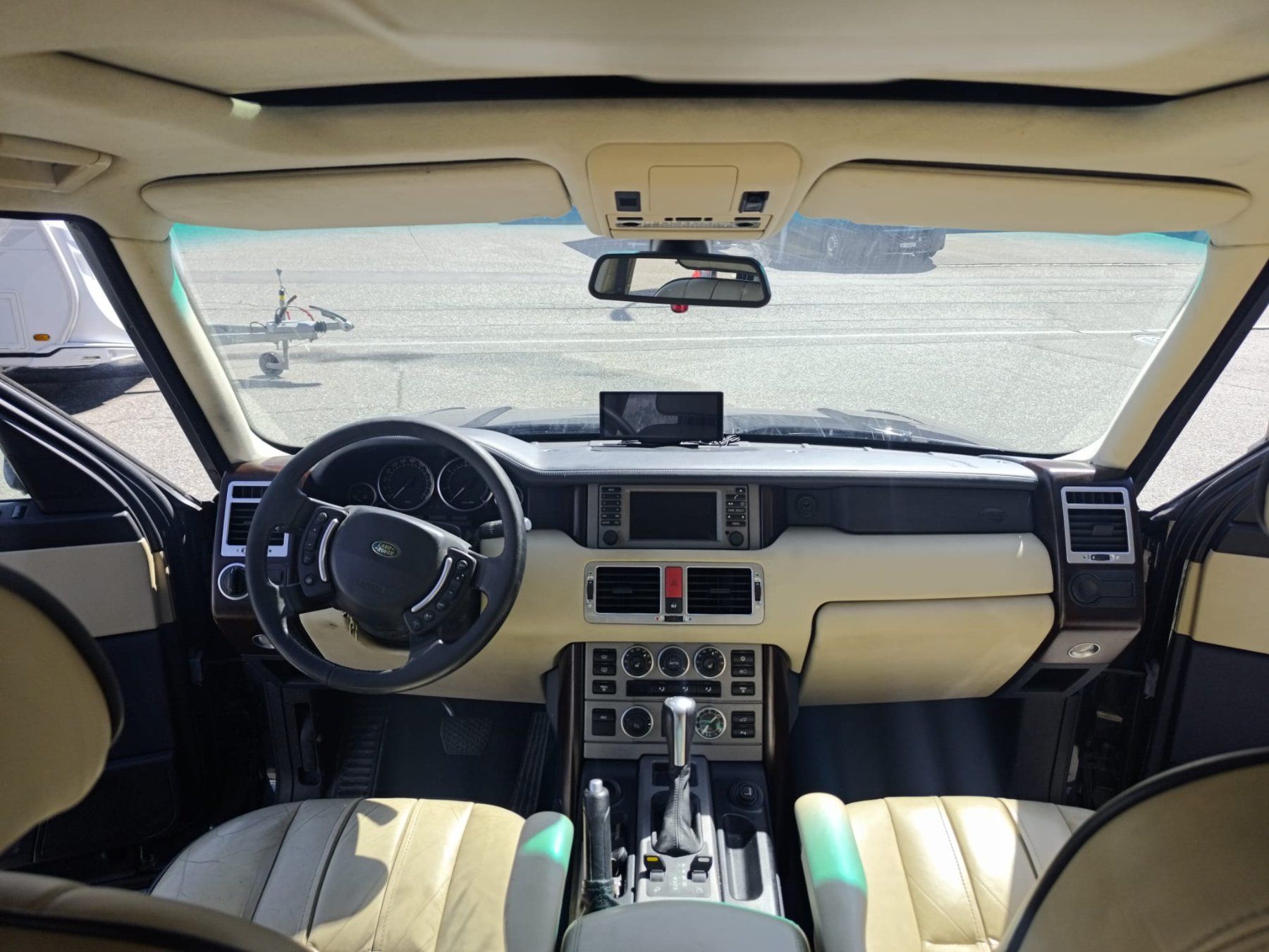 Land Rover Automobili: Range Rover Vogue Td6 (BMW) – Difettoso da Untervaz venduto da TheGarage 1