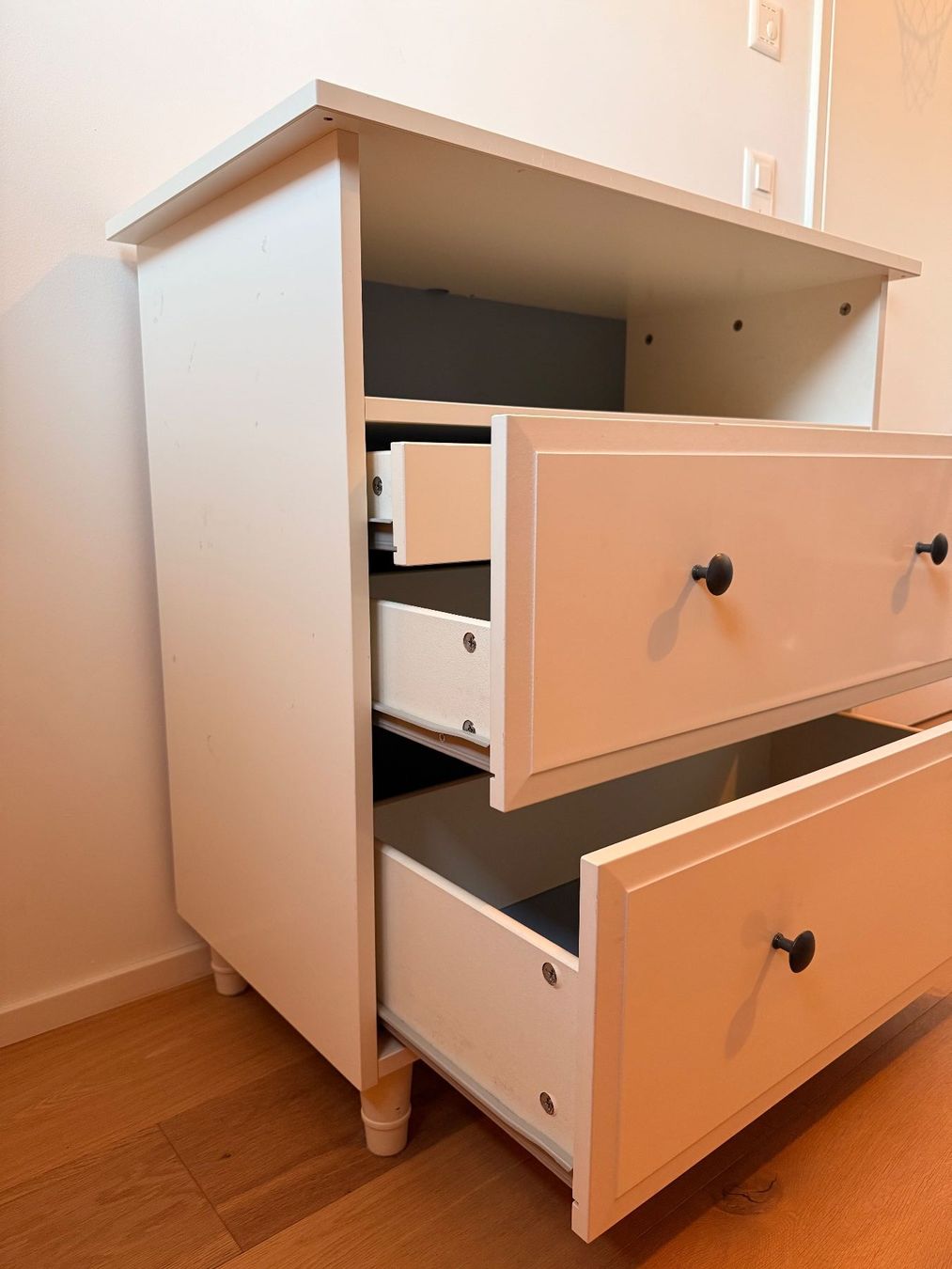 Ikea Cassettiere: IKEA Kommode (Hemnes - weiss) – Usato da Schwerzenbach venduto da tomschl 2