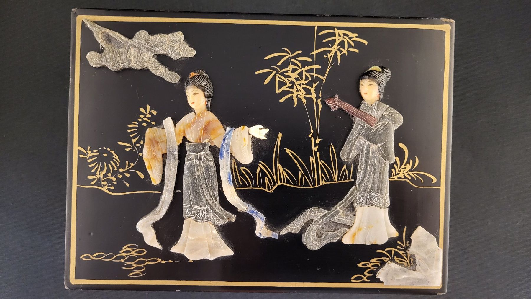 Portagioie: Asiatische Schmuck-Schatulle mit Steinrelief – Usato da Basel venduto da spinne02 5