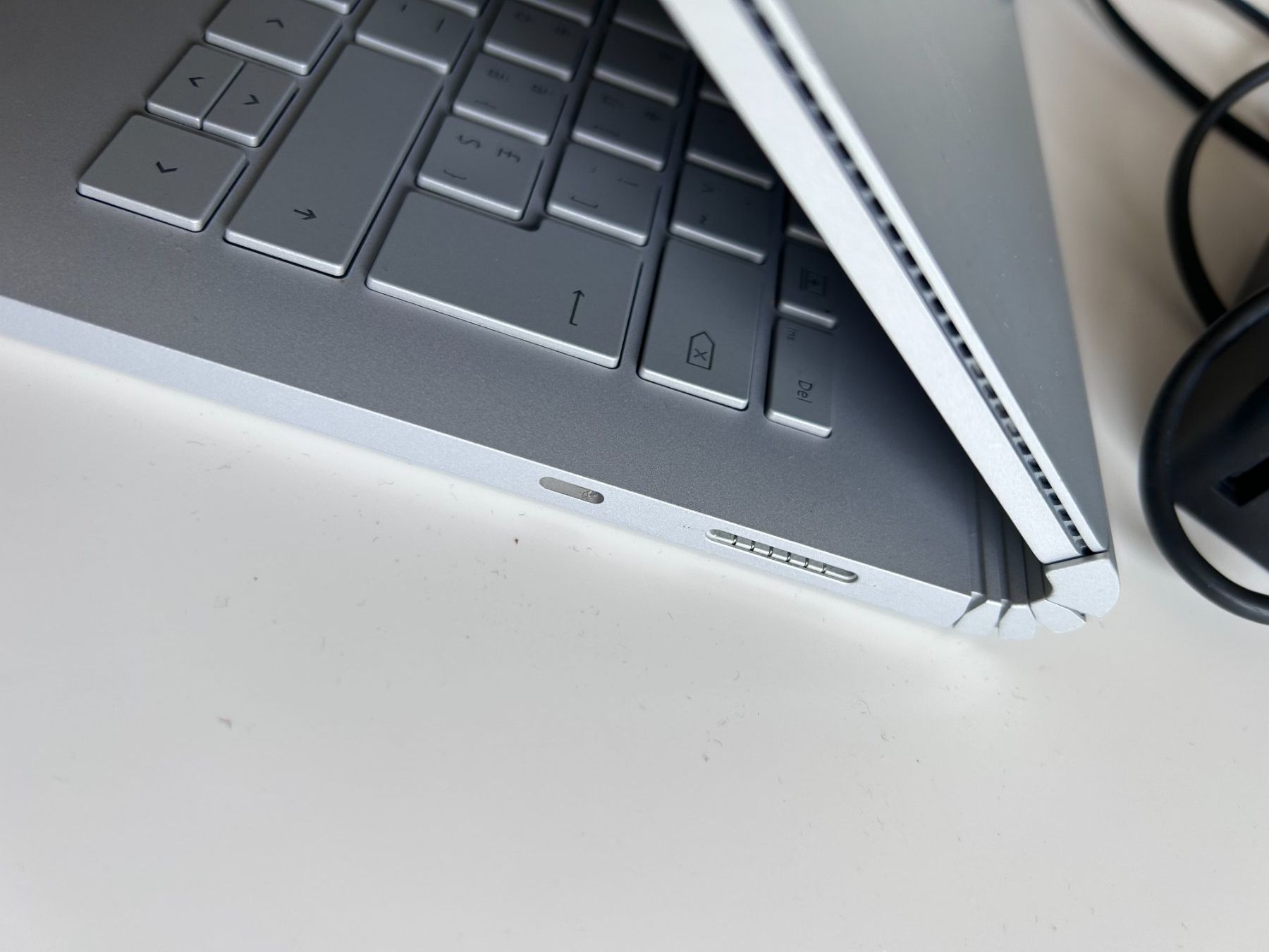 Microsoft Notebook: Microsoft Surface Book 2 13.5 Zoll und Pen – Usato da St. Gallen venduto da look-twice 4