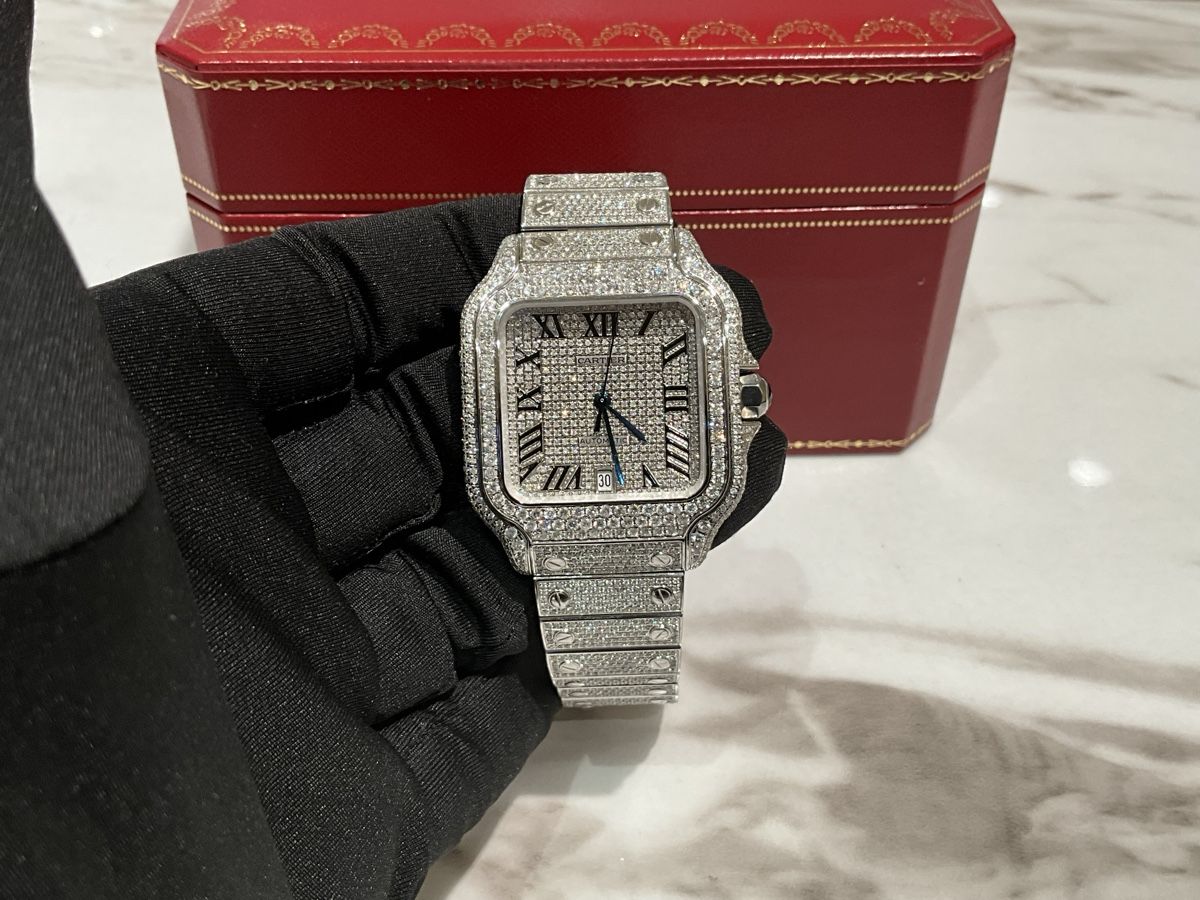 Cartier Orologi: Cartier Santos Iced Out – Nuovo (secondo la descrizione) da Schaffhausen venduto da glamour-shop 1