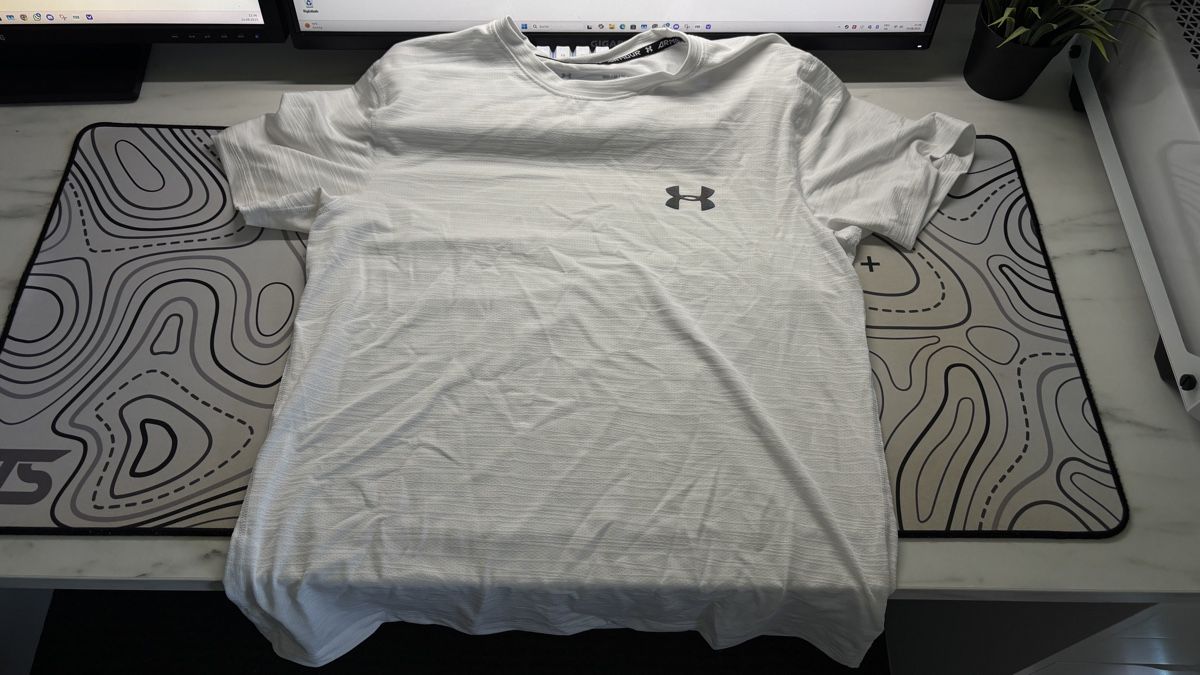 Under Armour T-shirt: Under Armour Compression Shirt – Nuovo (secondo la descrizione) da Münchenbuchsee venduto da ore_wlr9
