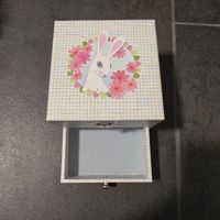 Schmuckkasten mit Spieluhr Hase gute Zustand