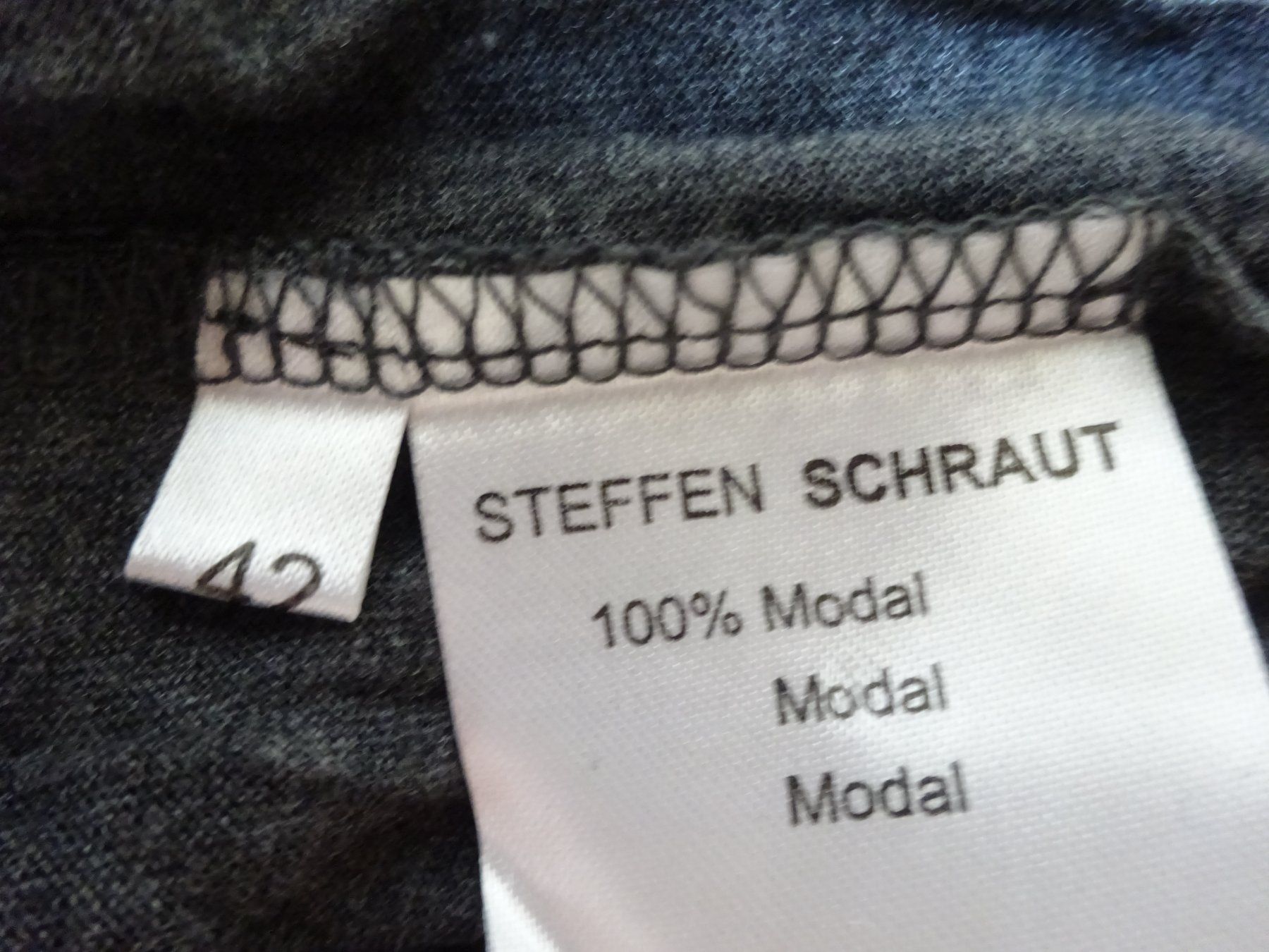 Steffen Schraut T-Shirts: Steffen Schraut - Neues, elastisches Shirt - Grösse 42 – Neu (gemäss Beschreibung) aus Zofingen von Justizia_01 6