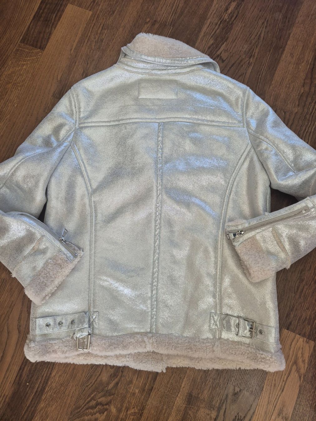 Giacche: Silver mid season jacket from Oakwood – Usato da Zürich venduto da monadiederich 2