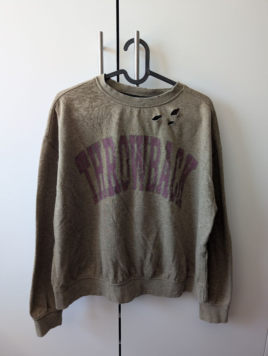 Maglioni & Felpe: Trendiger Vintage Look Pullover / Sweatshirt, Khaki Gr. M – Usato da Bremgarten AG venduto da Annikaouh