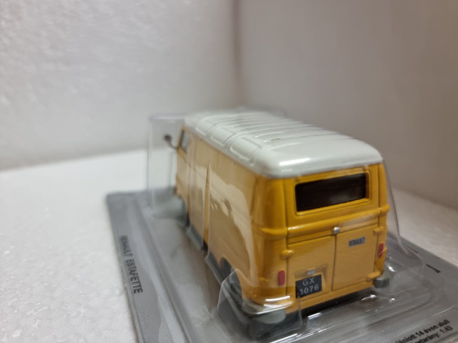IXO Modellini d'auto: Renault Estafette. 1:43 – Nuovo e nell'imballaggio originale da Gockhausen venduto da medved007 2